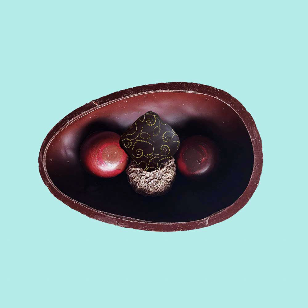 SMALL DARK CHOCOLATE EASTER EGG
