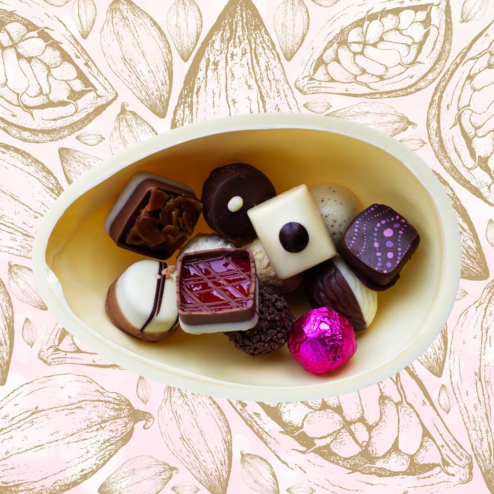 LARGE WHITE CHOCOLATE EASTER EGG