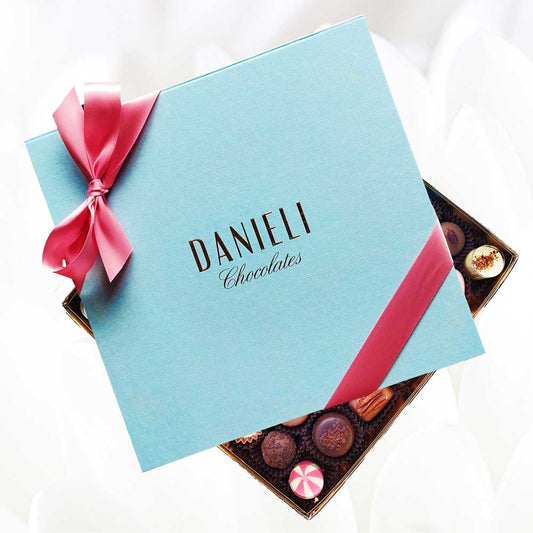 Chocolates for Mother's Day Luxury Gift Box - Extra Large